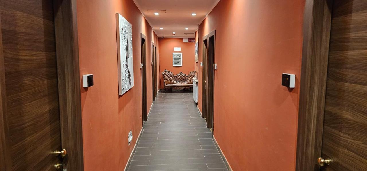 Hotel Bijoux Pozzolo Formigaro Bagian luar foto